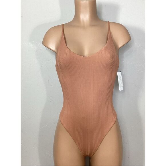 New. L*SPACE Gianna one piece. Small. Retails $194 - Picture 2 of 9